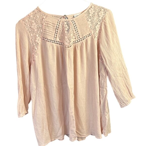 (6 for $25) Liz Lange Maternity Lace Inset Peasant Blouse in Blush Pink - Picture 1 of 4